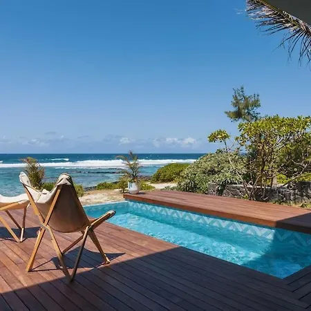 Beachfront Luxury Apartment- Poste La Fayette